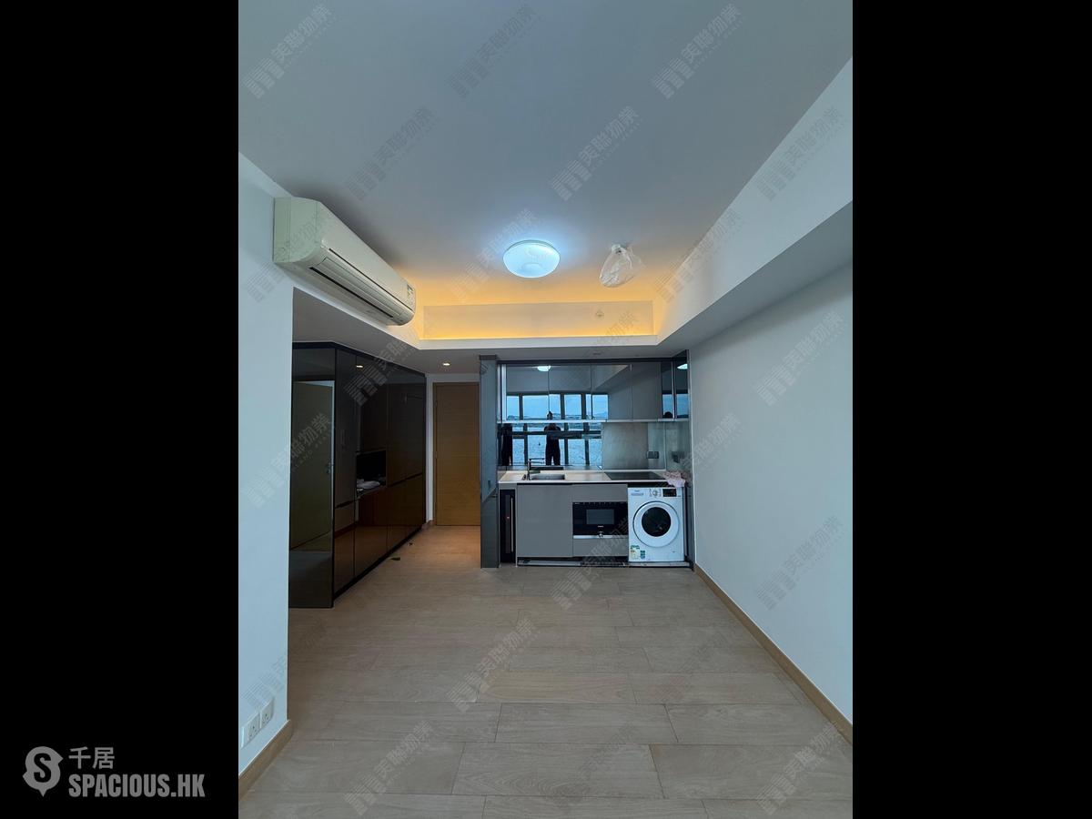Tung Chung - Century Link Phase 2 Tower 1B 01