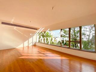The Peak - Mount Austin Estate 14
