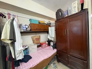 Sai Ying Pun - 220, Queen's Road West 06