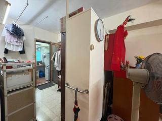 Sai Ying Pun - 220, Queen's Road West 14