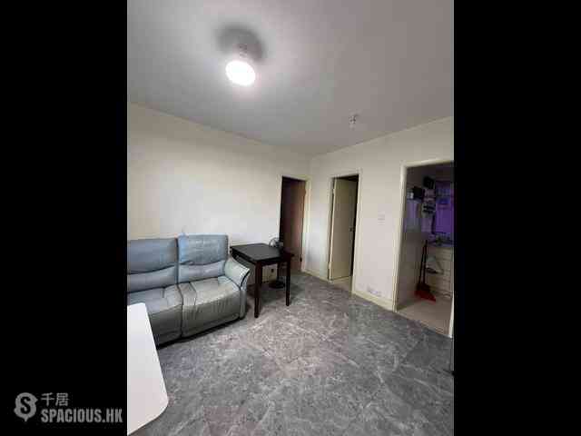 Sai Ying Pun - Fung Yat Building 10
