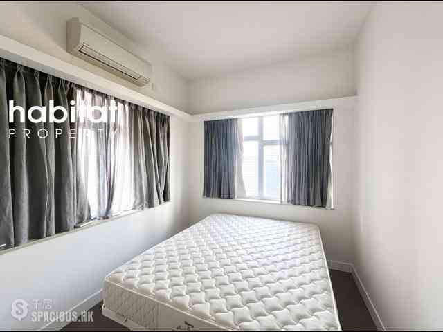 Mid Levels Central - Mackenny Court 04