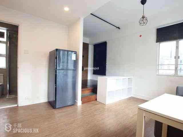 Wan Chai - Vincent Mansion 02
