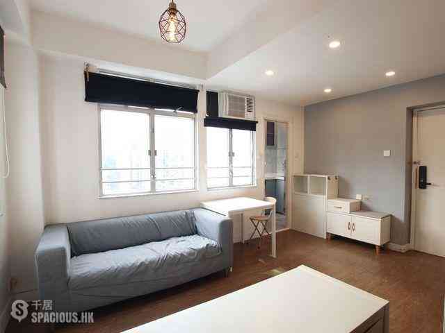 Wan Chai - Vincent Mansion 04