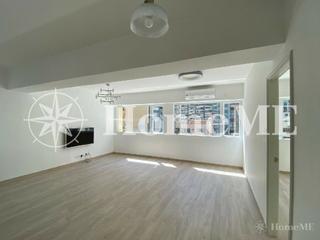 Mid Levels Central - Carlos Court 03