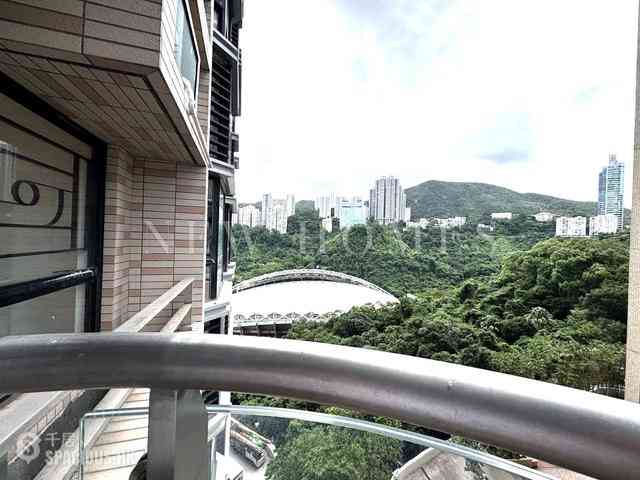 Happy Valley - Beverly Hill 02