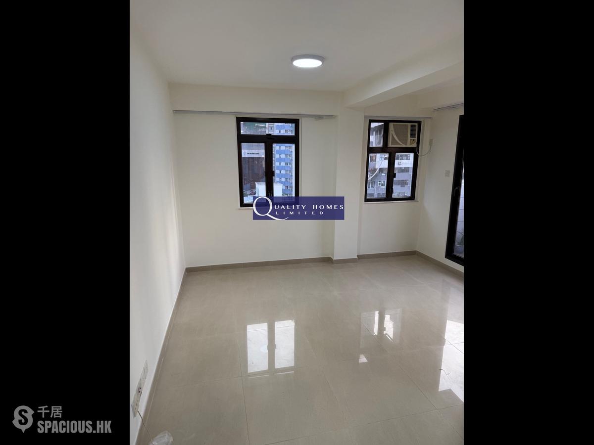Sheung Wan - Tai Hing Building 01