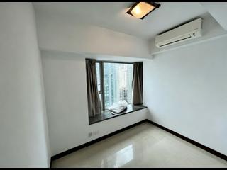 Kennedy Town - The Merton Tower 2 04