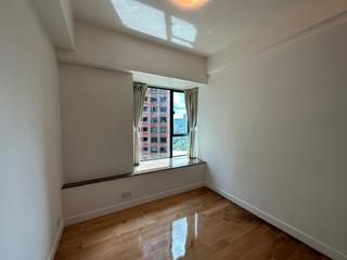 Mid Levels Central - Hillsborough Court Block 1 03