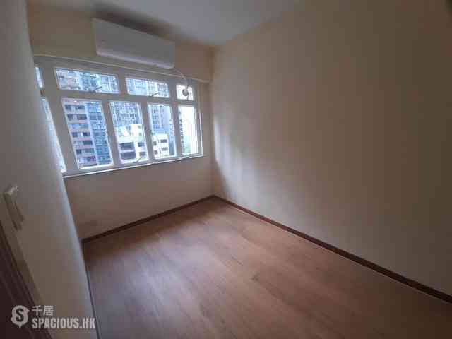 Mid Levels Central - Carlos Court 01