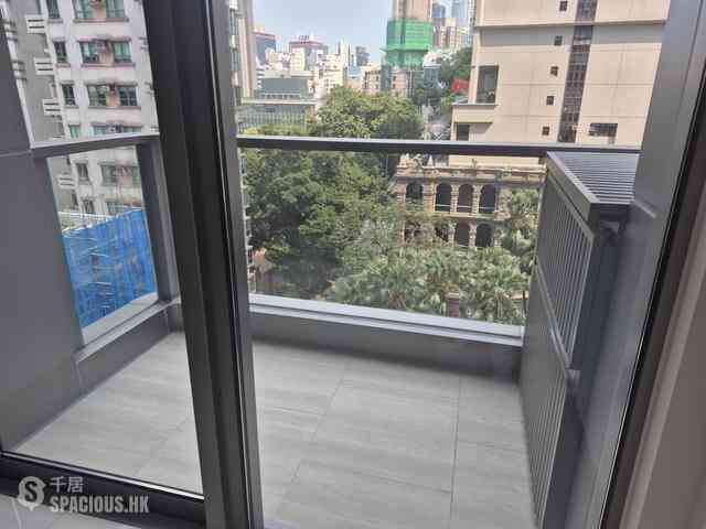 Sai Ying Pun - Upper Manor 01