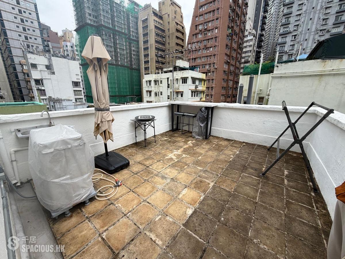 Poho - 176-178, Hollywood Road 01
