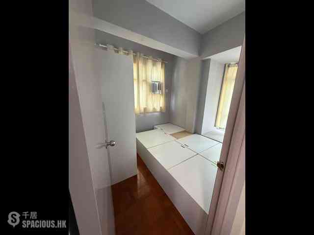 Poho - 176-178, Hollywood Road 03