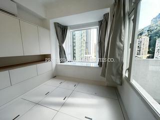 Wan Chai - Vincent Mansion 05