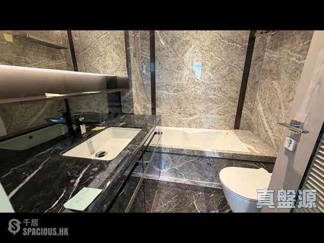 Wong Chuk Hang - The Southside Phase 3B Blue Coast Tower 1A 08