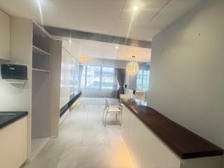 Wan Chai - Convention Plaza Apartments 06