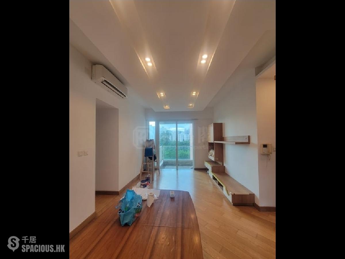 Tai Kok Tsui - Harbour Green Tower 1 01