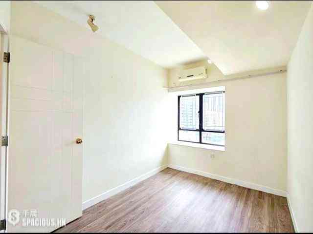 Mid Levels Central - Birchwood Place 05