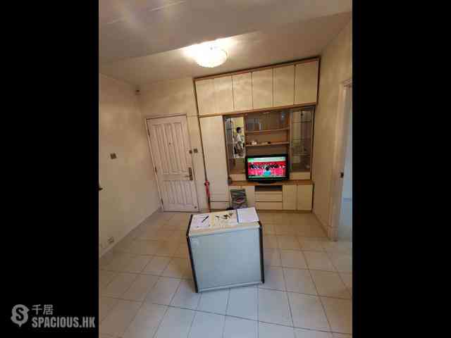 Kennedy Town - Lungga Mansion 01