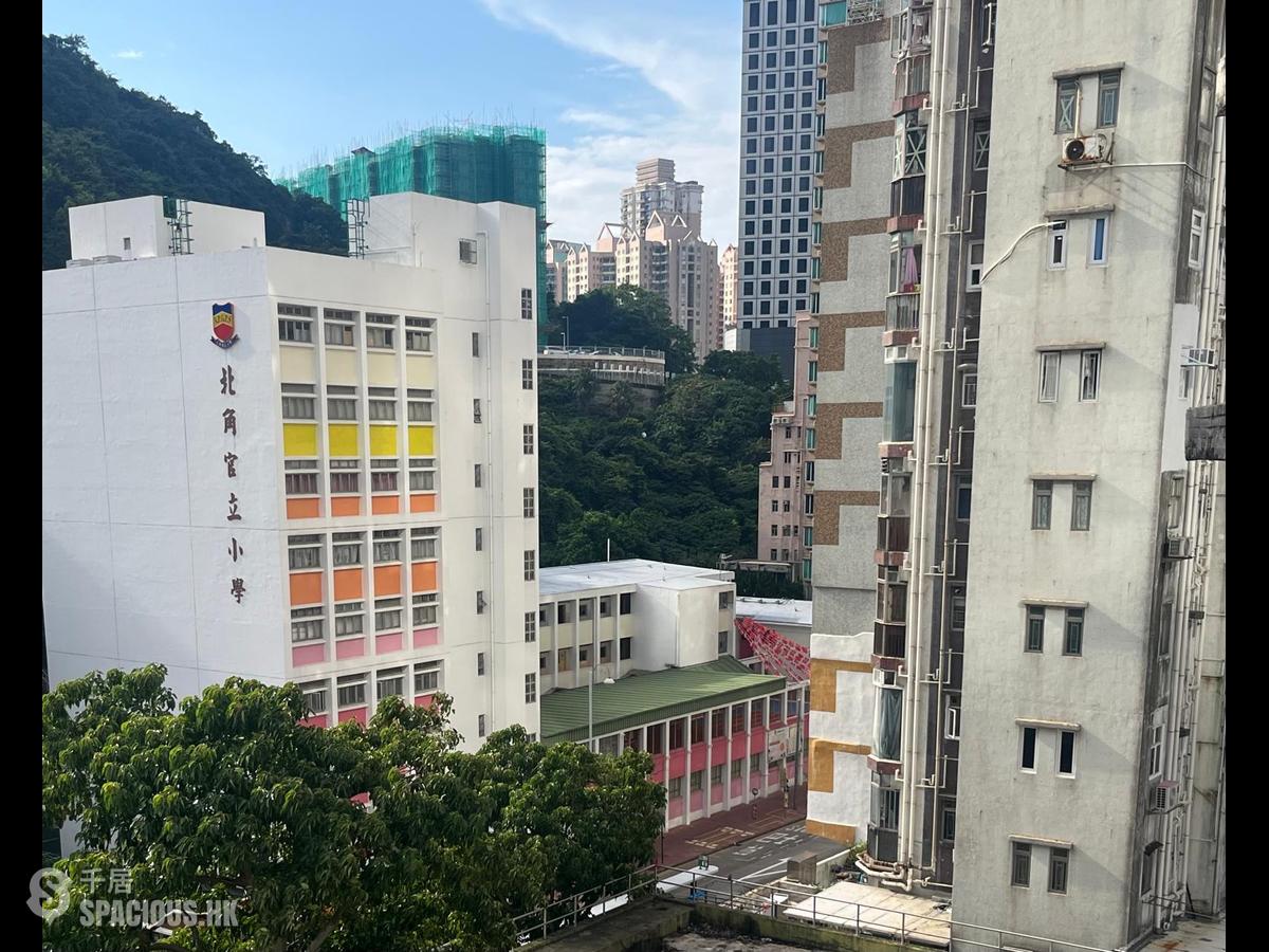 鲗鱼涌 - 侨英大厦 01