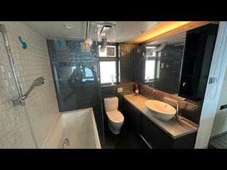 Kennedy Town - The Merton 11
