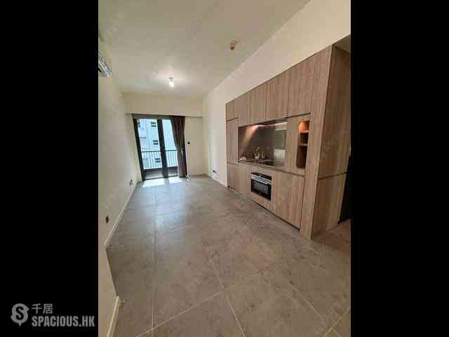 Sai Ying Pun - Bohemian House 01