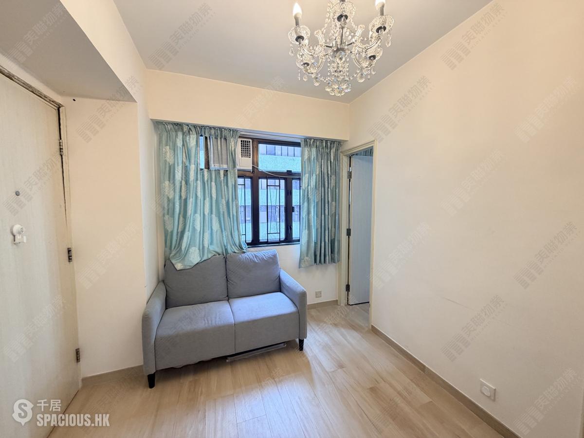 Wan Chai - Kin On House 01