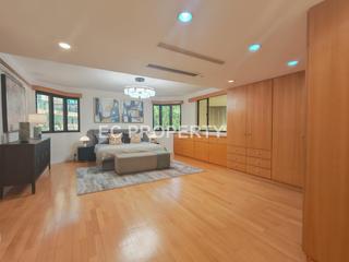 Shouson Hill - Henredon Court 10
