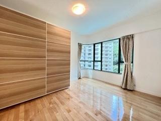 Mid Levels Central - Hillsborough Court 07