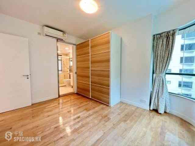 Mid Levels Central - Hillsborough Court 08