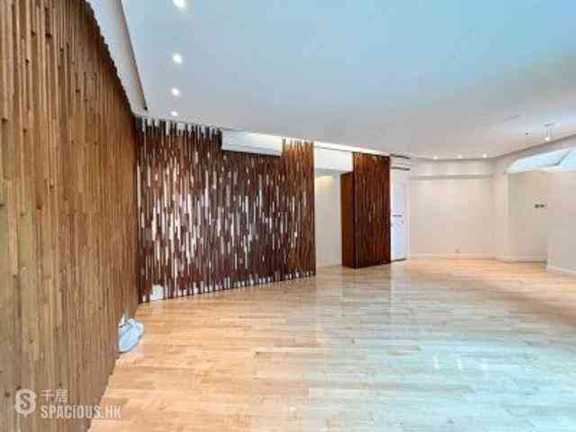 Mid Levels Central - Hillsborough Court 03
