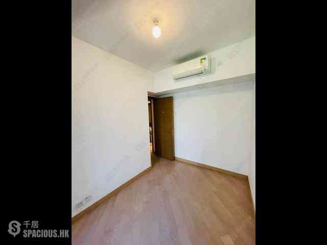 Tung Chung - Century Link Phase 1 Tower 5B 07