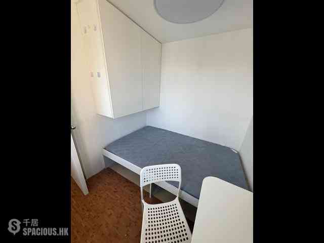 Mong Kok - Shun Lee Building Block A 06