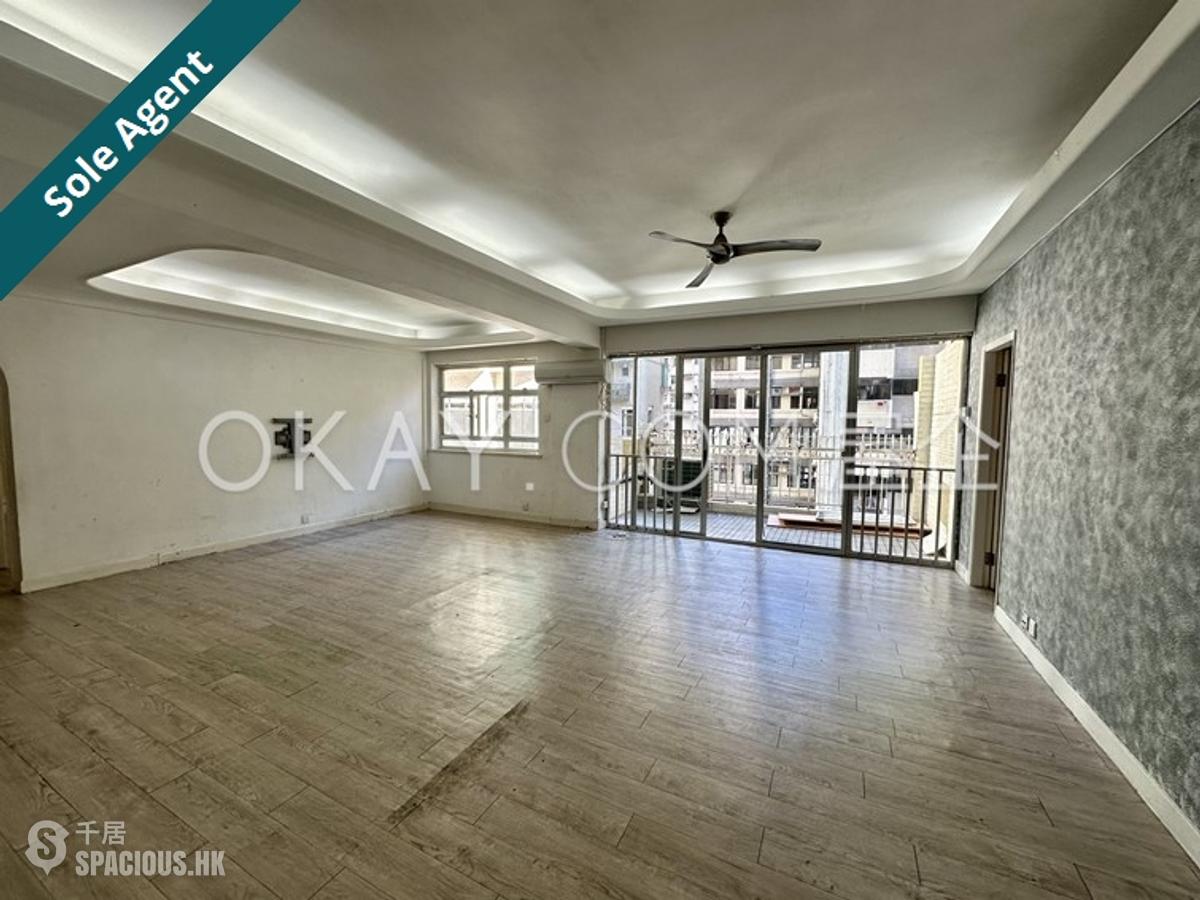 Mid Levels Central - Emerald Court 01