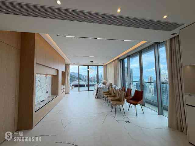 Sai Ying Pun - The Summa Block 1 03