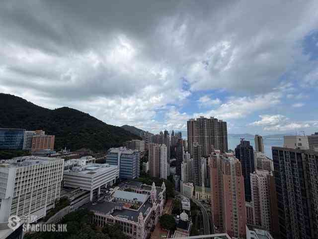 Sai Ying Pun - The Summa Block 1 07