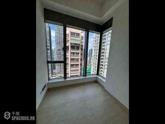 Sai Ying Pun - Upper Manor 10