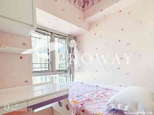 West Kowloon - Sorrento 07