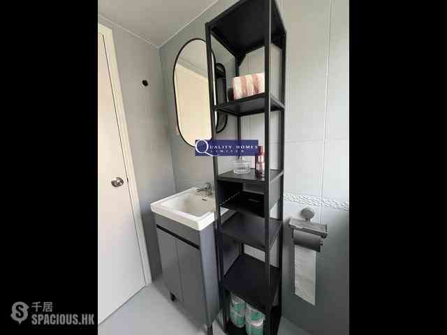 Sheung Wan - Tai Wing House 04