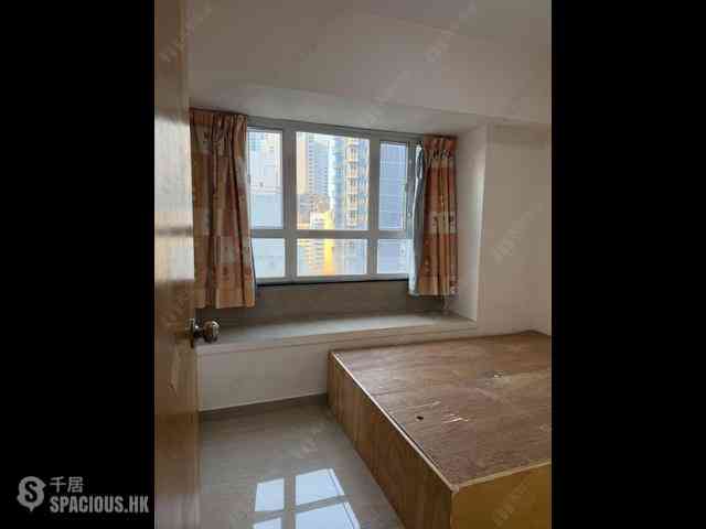 Wan Chai - Silvervale Mansion 05