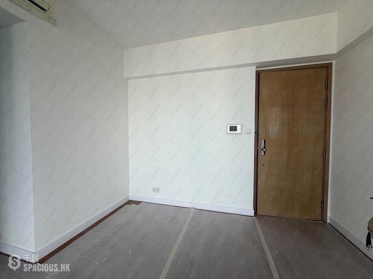 Sai Ying Pun - Island Crest Block 1 01