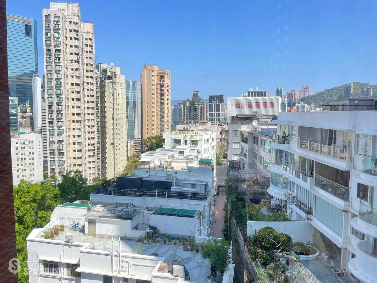 Happy Valley - The Broadville 01