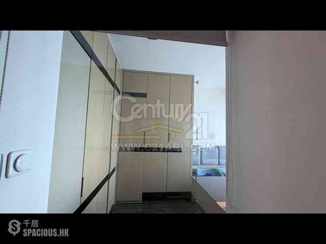 Kennedy Town - The Merton 06