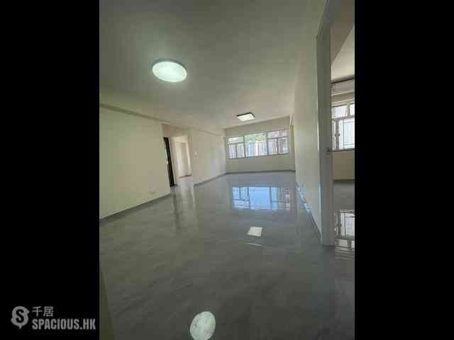 Tai Hang - Morengo Court 07