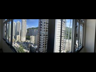 Tai Hang - Morengo Court 17