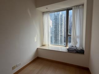 Sai Ying Pun - Island Crest Block 1 04