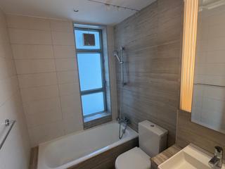 Sai Ying Pun - Island Crest Block 1 07