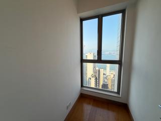 Sai Ying Pun - Island Crest Block 1 07