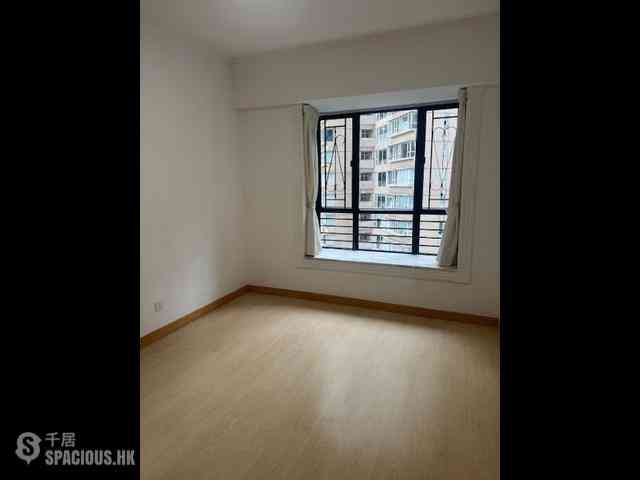 Mid Levels Central - Clovelly Court 03