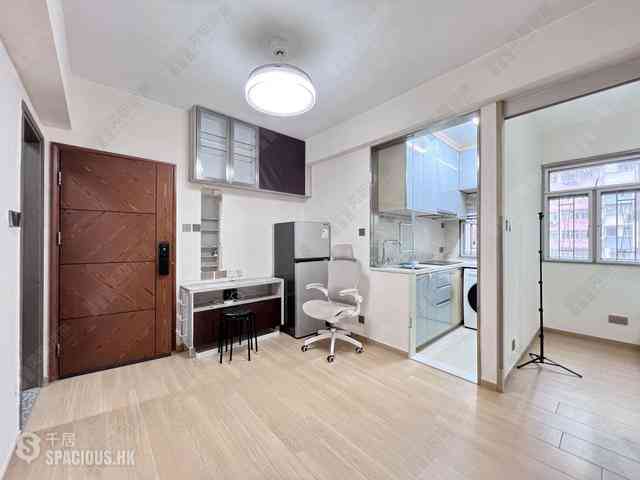 Wan Chai - Hay Wah Building 01